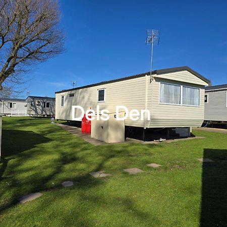 Del'S Den Lakeside Weeley Bridge Exterior foto