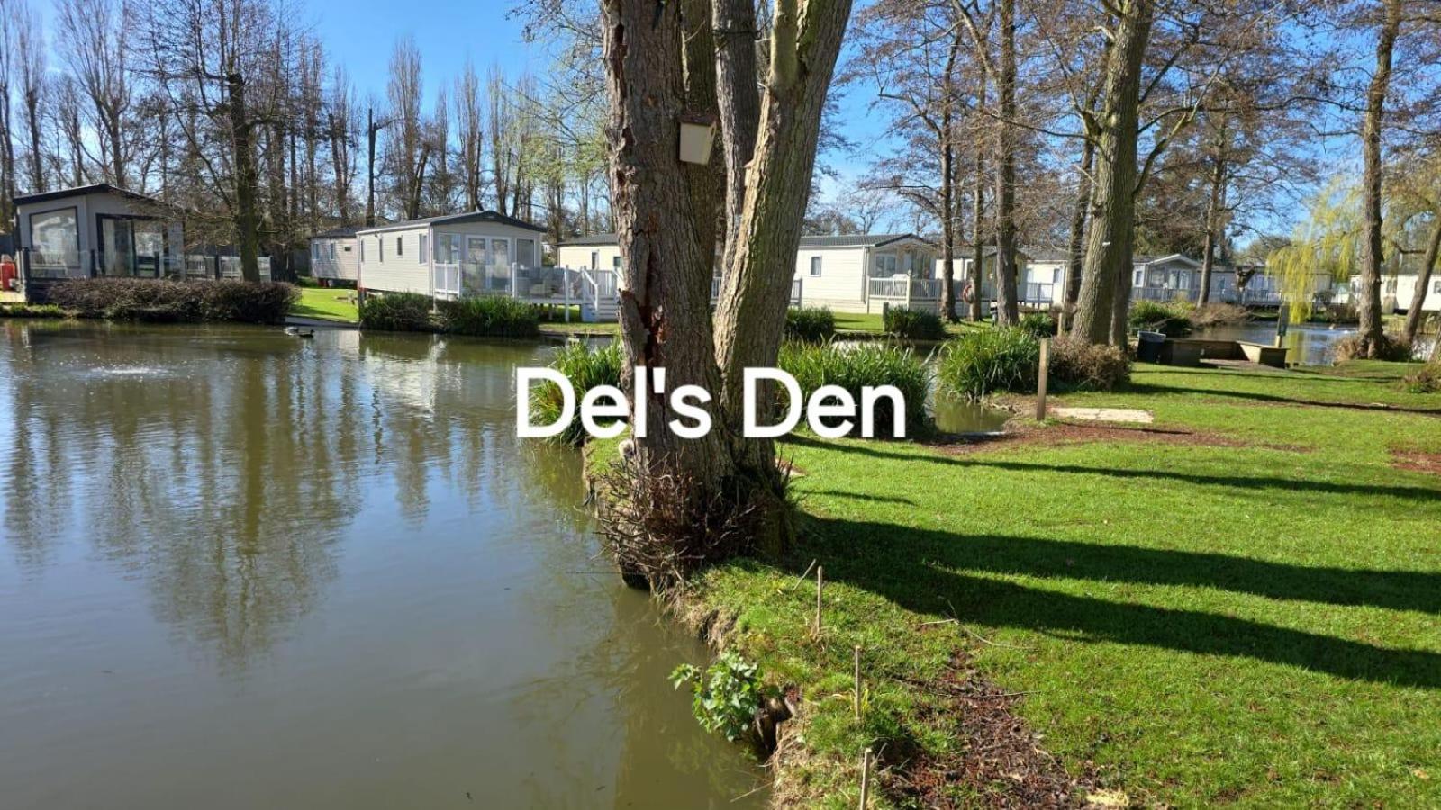 Del'S Den Lakeside Weeley Bridge Exterior foto